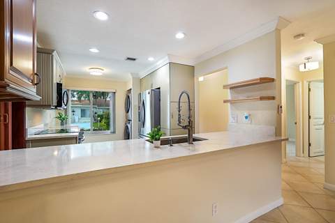 14726 Wildflower Lane, Delray Beach FL - photo 10 of 39