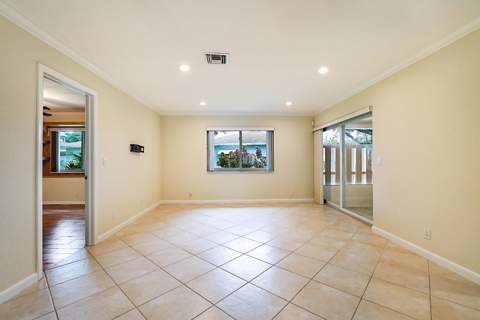 14726 Wildflower Lane, Delray Beach FL - photo 8 of 39
