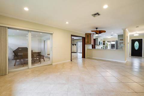 14726 Wildflower Lane, Delray Beach FL - photo 7 of 39