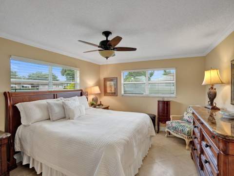 311 Flamingo Lane, Delray Beach FL - photo 7 of 39