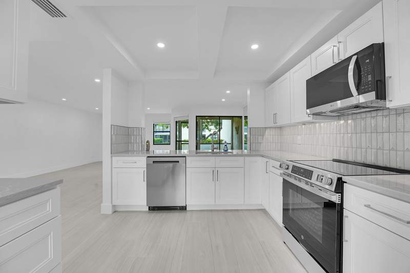 2 bedroom Condominium at 3373 Lucerne Park Drive, Lucerne Park Condos 1, Greenacres — photo 3