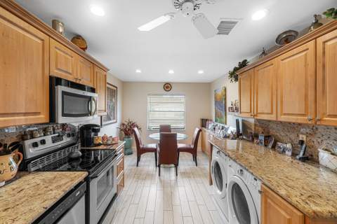 12 Westgate Lane #12D, Boynton Beach FL - photo 15 of 59
