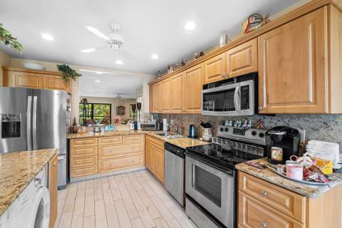 12 Westgate Lane #12D, Boynton Beach FL - photo 19 of 59