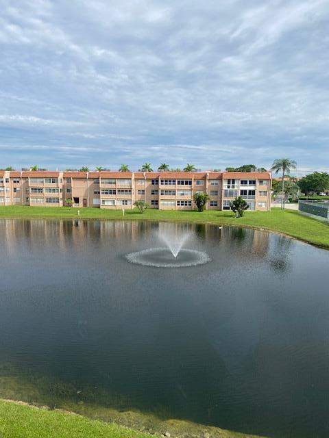 9620 Sunrise Lakes Boulevard #304, Sunrise FL - photo 9 of 10