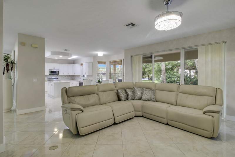 5 bedroom Single Family Residence at 2174 Balsan Way, Olympia 1, Wellington — photo 5