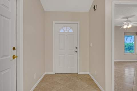 5289 Crystal Anne Drive, West Palm Beach FL - photo 8 of 60