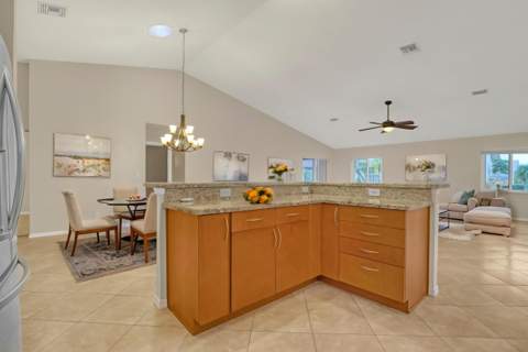 5289 Crystal Anne Drive, West Palm Beach FL - photo 22 of 60
