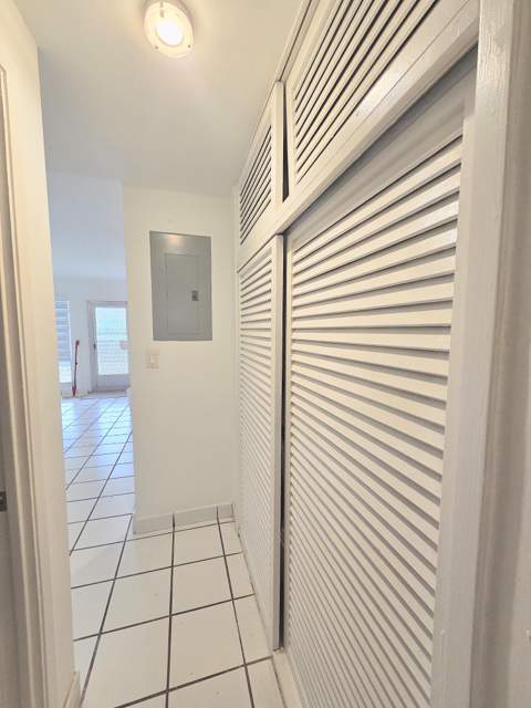 2716 NE 30th Place #105C, Fort Lauderdale FL - photo 8 of 21