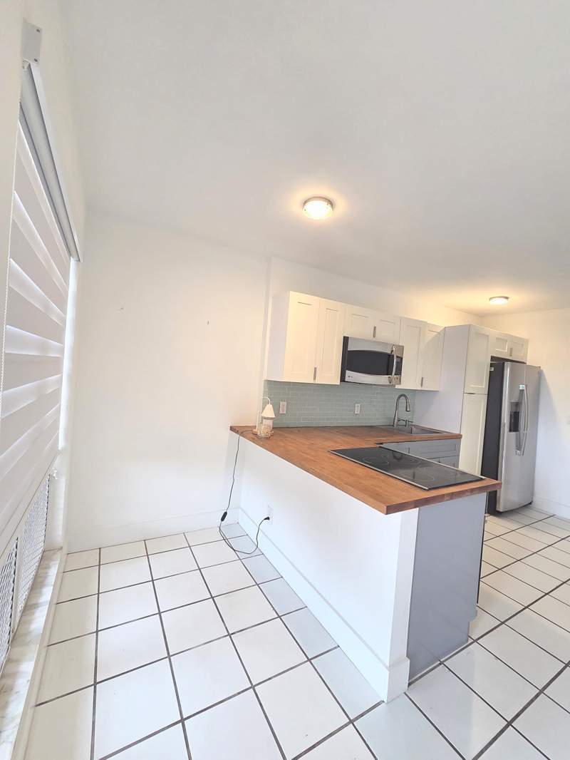 1 bedroom Condominium at 2716 NE 30th Place #105C, Sutton Place Condo, Fort Lauderdale — photo 5