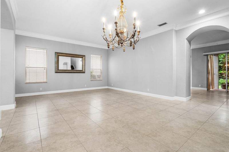 4 bedroom Single Family Residence at 10 Country Lake Trail, Serrano, Boynton Beach — photo 4