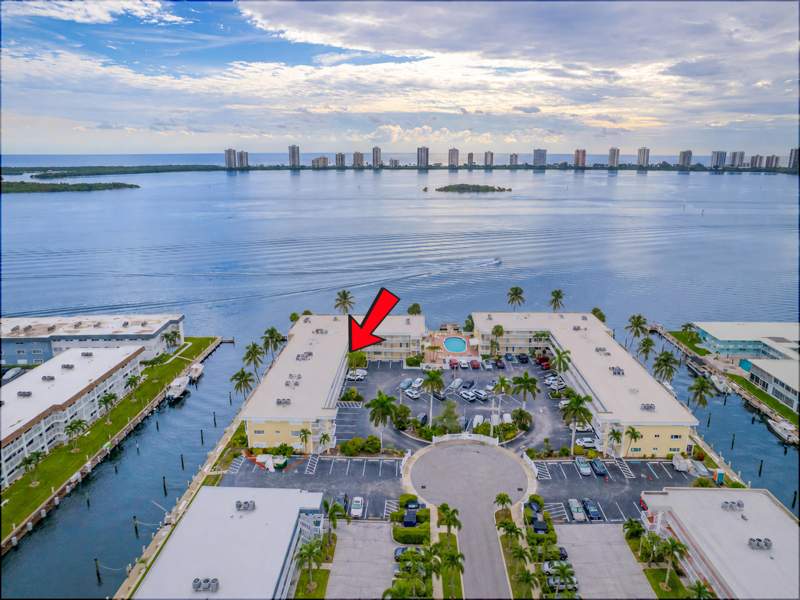 1 bedroom Stock Cooperative at 101 Doolen Court #205, Lake Colony Apts One Inc, North Palm Beach — photo 2