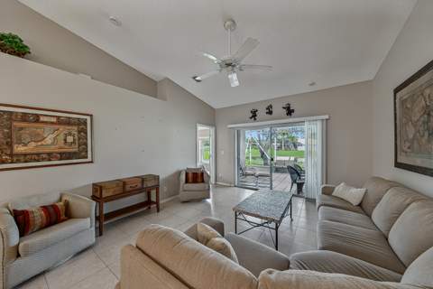8464 Logia Circle, Boynton Beach FL - photo 12 of 38