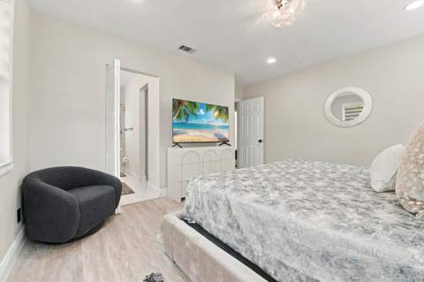 1409 Richard Lane, Lake Worth Beach FL - photo 20 of 40