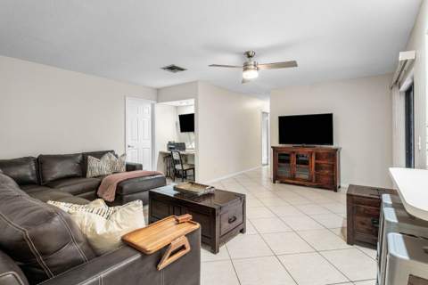 100 St Davids Way, Wellington FL - photo 13 of 32