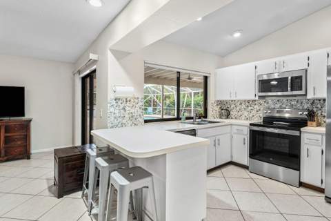 100 St Davids Way, Wellington FL - photo 14 of 32