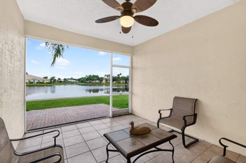2340 Windjammer Way, West Palm Beach FL - photo 9 of 84