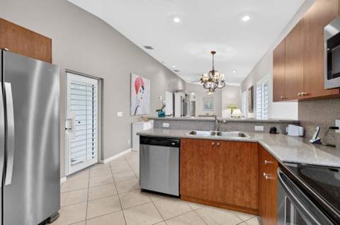 2340 Windjammer Way, West Palm Beach FL - photo 20 of 84