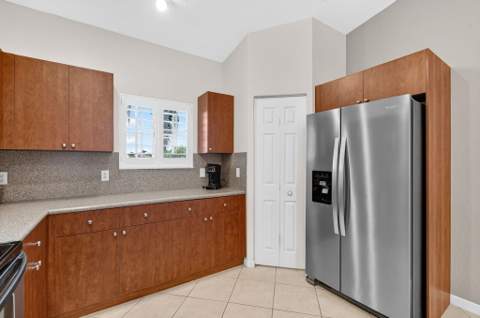 2340 Windjammer Way, West Palm Beach FL - photo 22 of 84