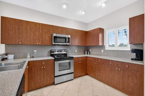 2340 Windjammer Way, West Palm Beach FL - photo 23 of 84