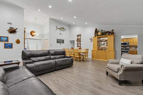 10150 NW 22nd Court, Pembroke Pines FL - photo 24 of 68