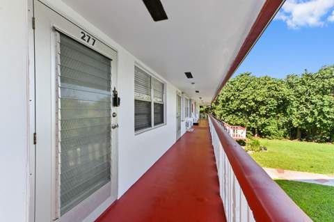 277 Northampton, West Palm Beach FL - photo 17 of 18
