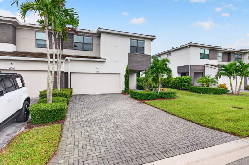 3 bedroom Townhouse at 4355 Arcturus Lane, Polo Legacy Mxpd, Lake Worth — photo 4