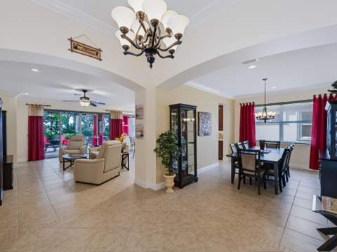 11899 SW Crestwood Circle, Port St. Lucie FL - photo 11 of 85