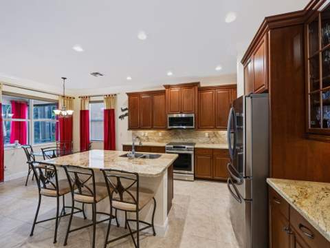 11899 SW Crestwood Circle, Port St. Lucie FL - photo 12 of 85