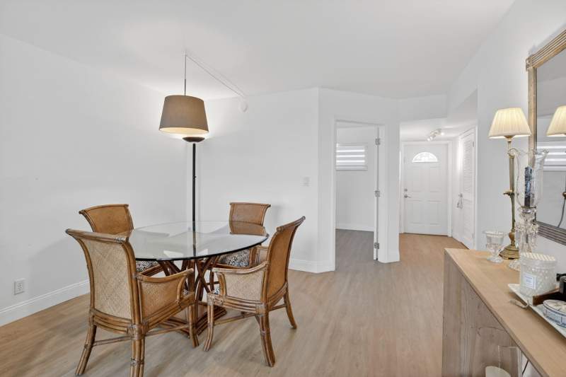 1 bedroom Condominium at 9820 S Hollybrook Lake Drive #306, Hollybrook Golf And Tennis Club, Pembroke Pines — photo 3