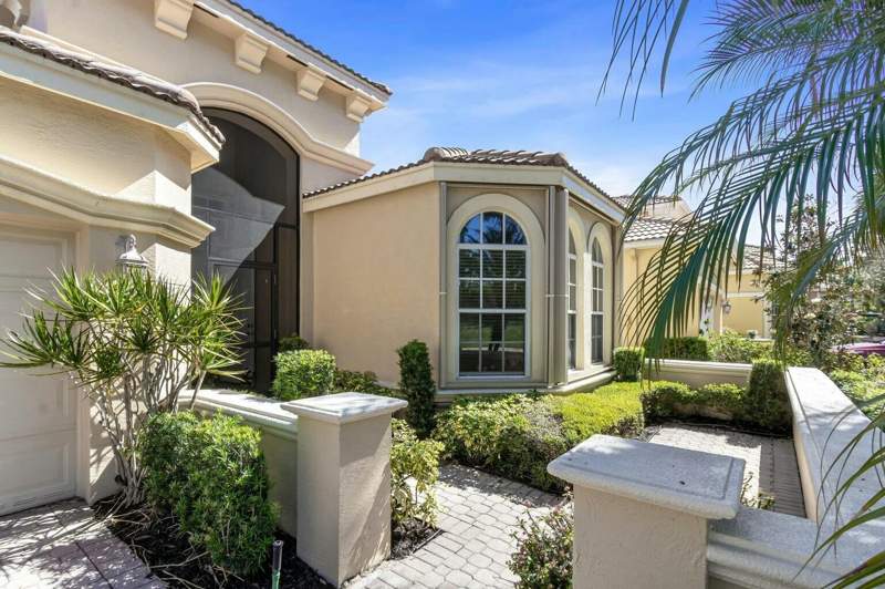 2 bedroom Single Family Residence at 8709 Via Grande, Buena Vida, Wellington — photo 3
