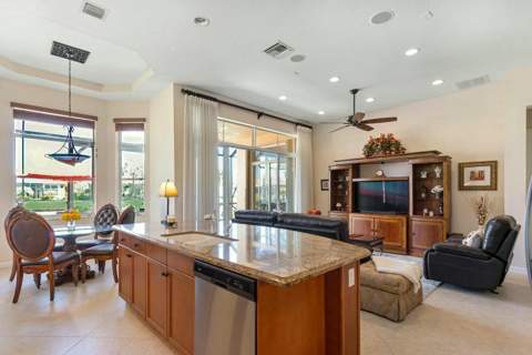 8709 Via Grande, Wellington FL - photo 14 of 45