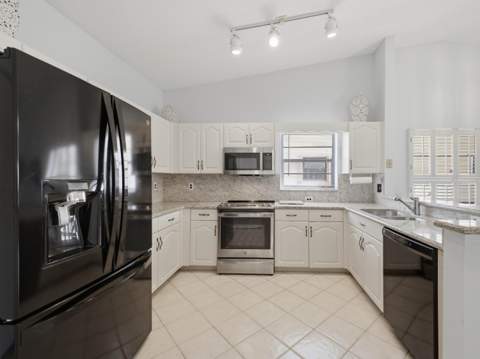 4550 Ketch Court, Boynton Beach FL - photo 16 of 50