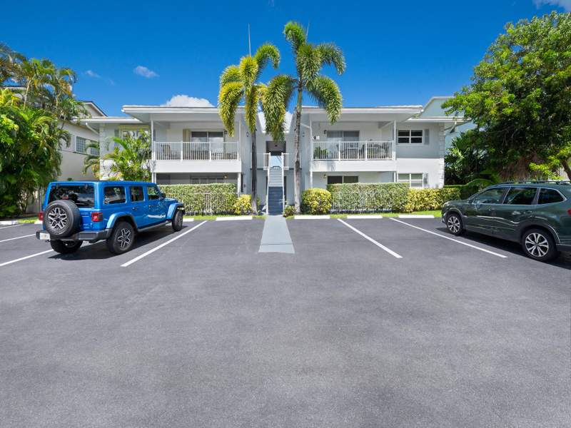 2 bedroom Stock Cooperative at 2743 NE 15th Street #1, Coral Ridge, Fort Lauderdale — photo 5