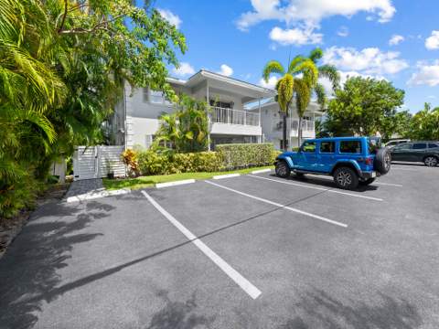 2743 NE 15th Street #1, Fort Lauderdale FL - photo 6 of 35
