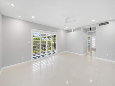 2743 NE 15th Street #1, Fort Lauderdale FL - photo 8 of 35