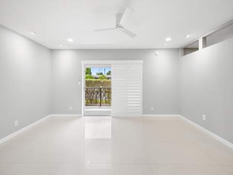 2743 NE 15th Street #1, Fort Lauderdale FL - photo 10 of 35