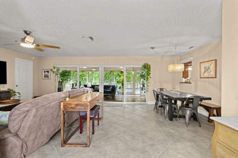 6866 Paul Mar Drive, Lake Worth FL - photo 16 of 32