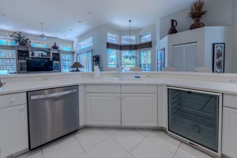 10903 Bal Harbor Drive, Boca Raton FL - photo 7 of 32