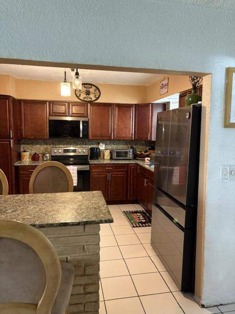 2227 Wiley Court, Hollywood FL - photo 7 of 9