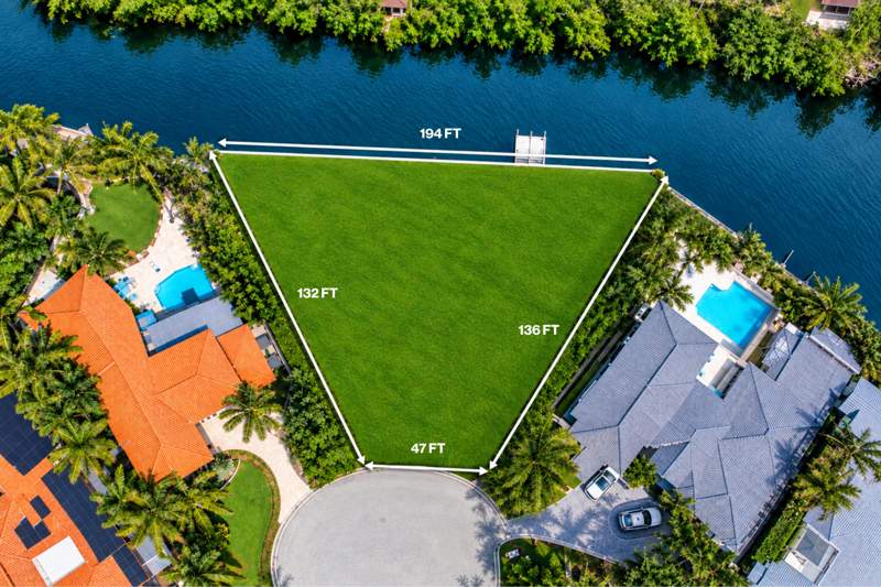 3 bedroom Single Family Residence at 611 Phillips Drive, Golden Harbour Sec 3, Boca Raton — photo 2