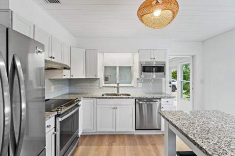 3437 Palm Court, Jupiter FL - photo 19 of 38