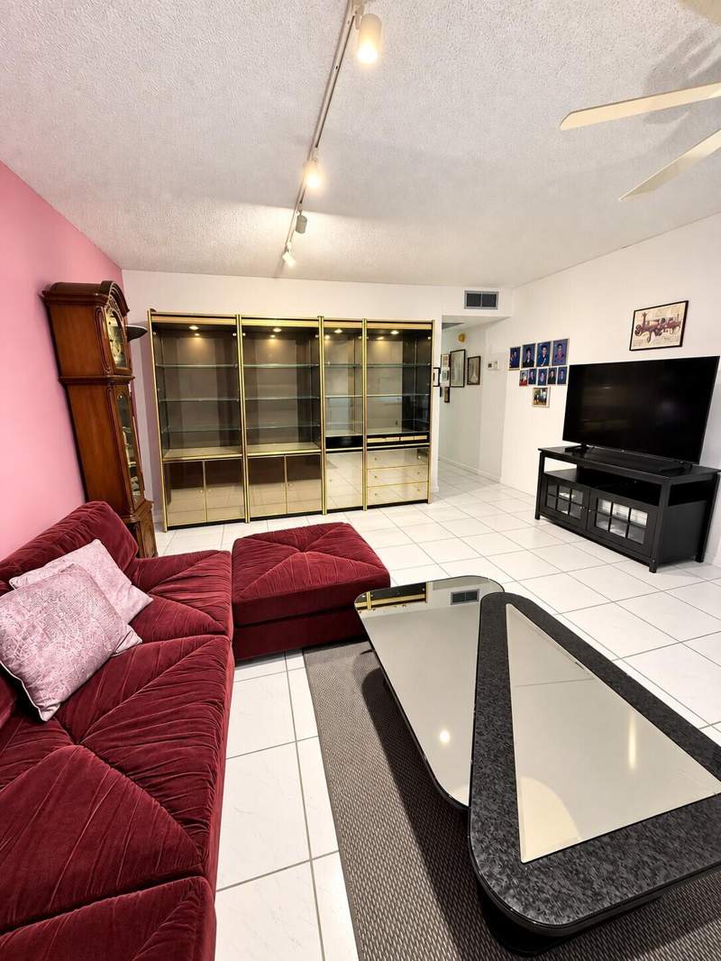 2 bedroom Condominium at 2035 Yarmouth B #2035, Yarmouth At Century Village Condo, Boca Raton — photo 2