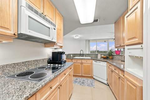 6001 N Ocean Drive #503, Hollywood FL - photo 14 of 67