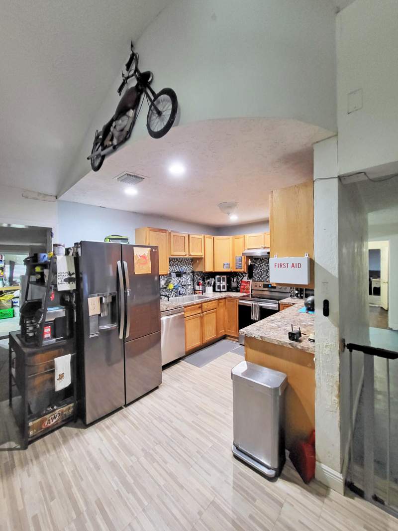 3 bedroom Single Family Residence at 368 Johnston Street, Replat Of Palm Gardens, Fort Pierce — photo 3