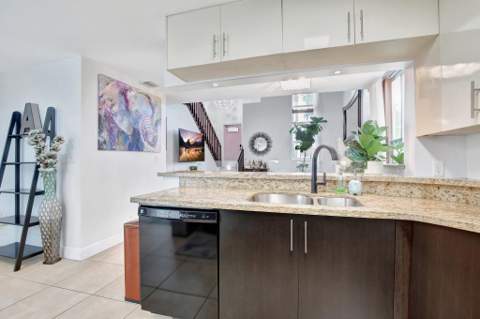 9919 NW 2nd Street, Plantation FL - photo 10 of 32