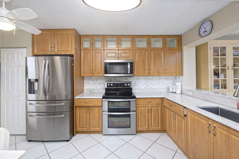 2 bedroom Condominium at 9511 Weldon Circle #G416, Weldon Condominium G, Tamarac — photo 3