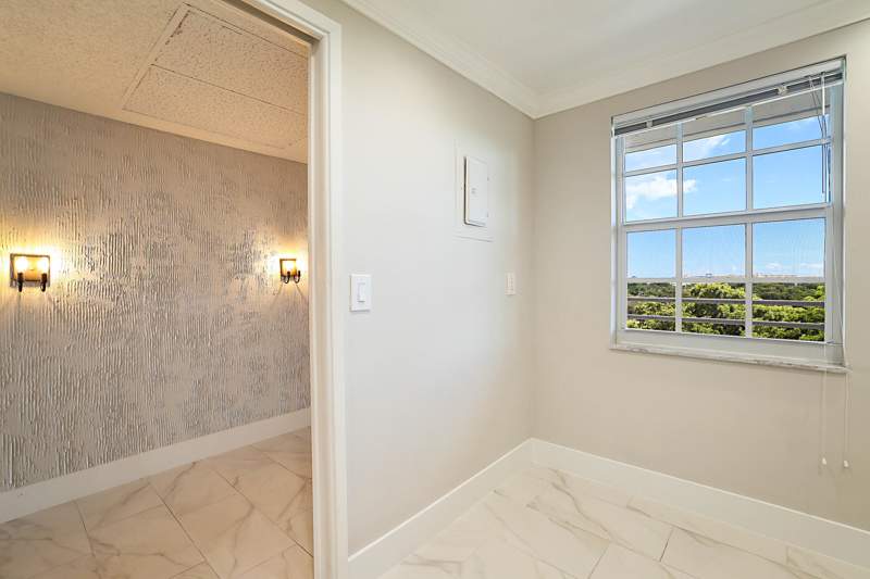2 bedroom Condominium at 575 Oaks Lane #703, Palm-Aire, Pompano Beach — photo 4