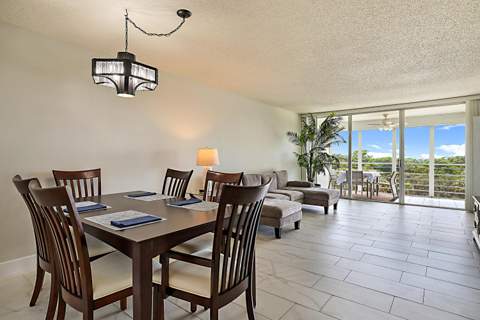 575 Oaks Lane #703, Pompano Beach FL - photo 7 of 40