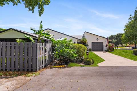 819 NW 25th Avenue, Delray Beach FL - photo 7 of 43