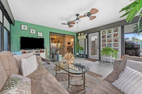 819 NW 25th Avenue, Delray Beach FL - photo 21 of 43